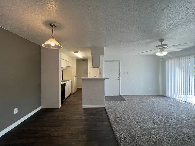 Cypresswood Crossing Apartments — Photo 22