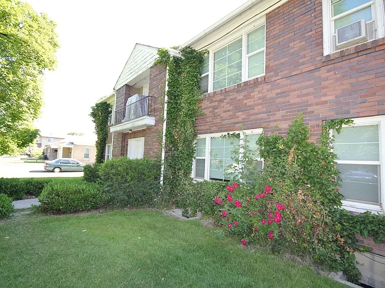 290 N 600 E #5 — Photo 8