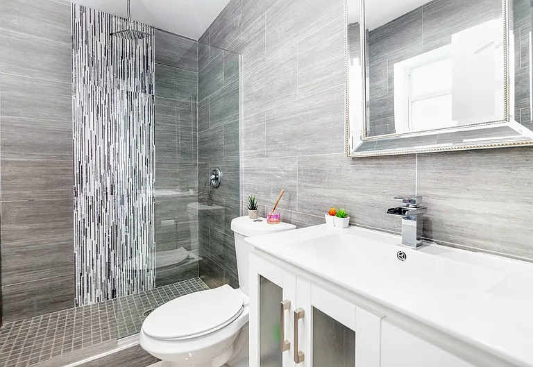 1915 N 39th Ave #1 — Photo 15