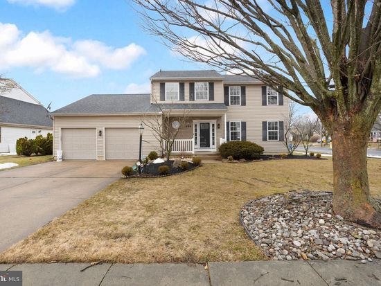 504 Longstone Dr, Cherry Hill, NJ 08003
