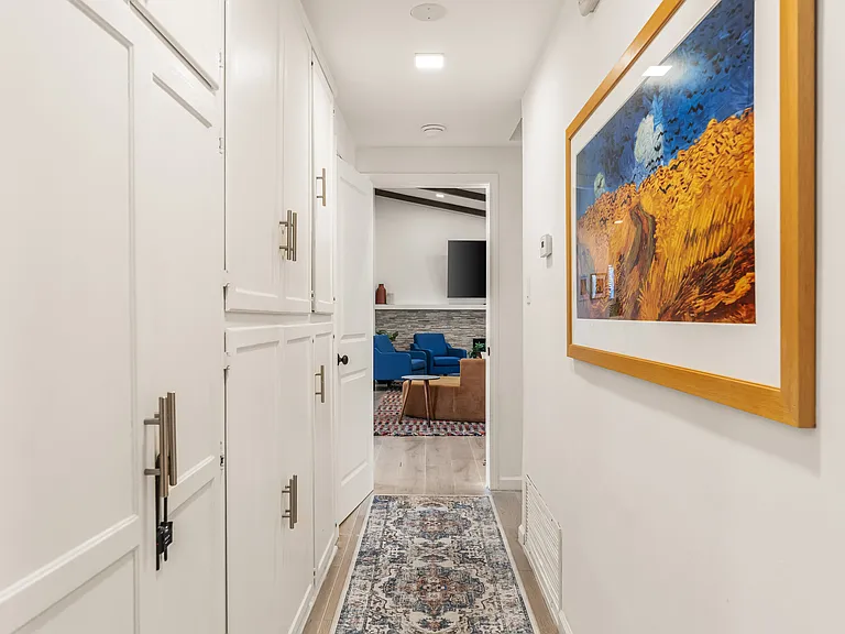 5700 Vanalden Ave — Photo 19