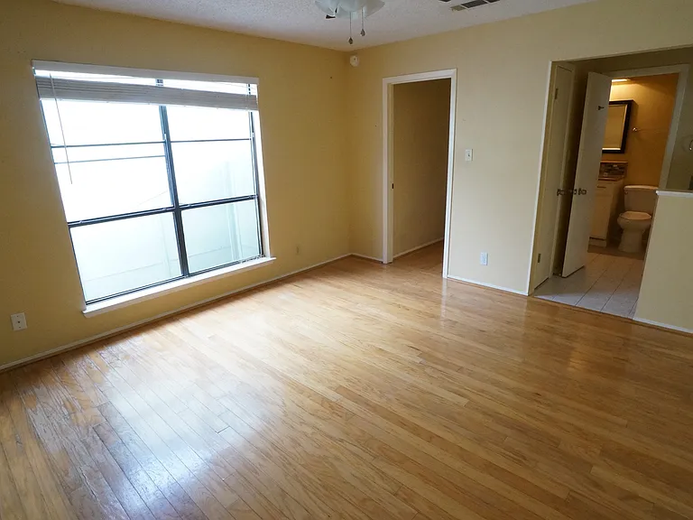 1742 Timberwood Dr — Photo 9