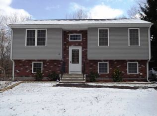 28 Dawson St, Glocester, RI 02814