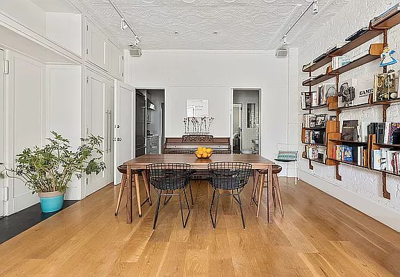3rd image of 313 E 10th St APT 3