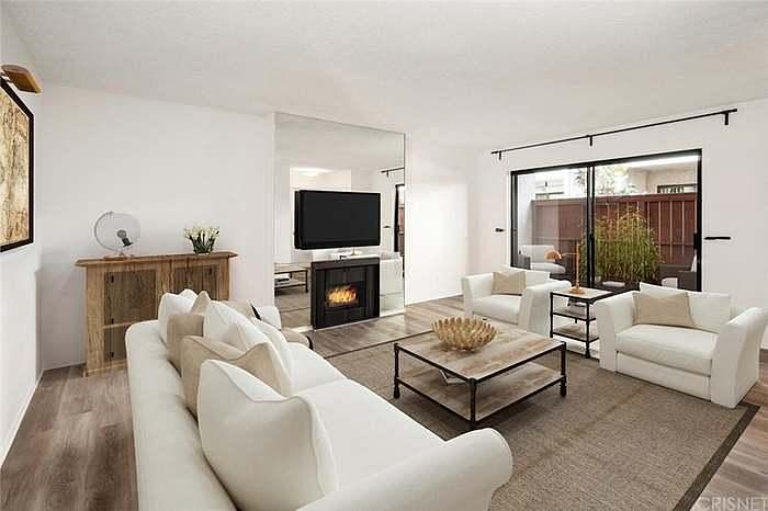 1st image of 4370 Troost Ave Unit 103