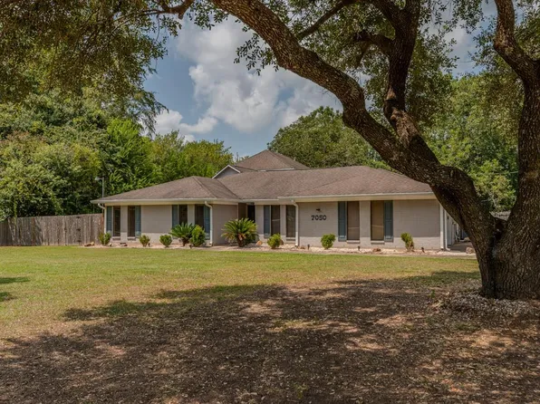 7050 Guess Rd, Beaumont, TX 77708