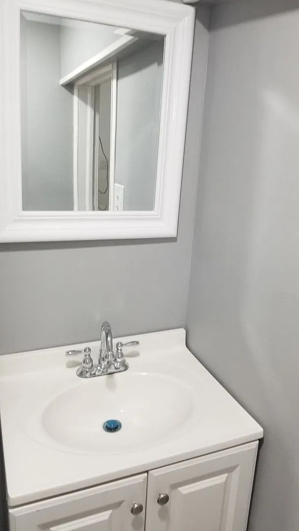 Roomy Home - Frankford — Photo 1