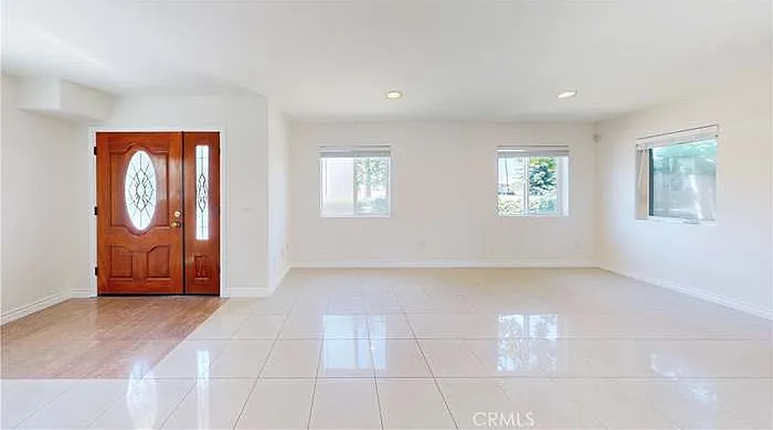 1/2 E 220th St, Carson — Photo 3