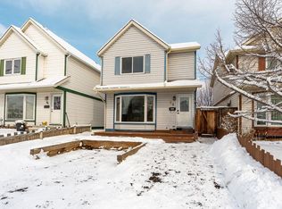 84 S Queen Anne Close SE, Calgary, AB T2J6E5