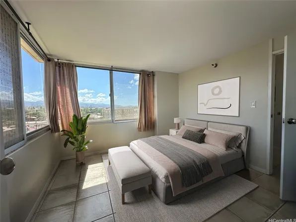 1060 Kamehameha Hwy APT 806B, Pearl City, HI 96782