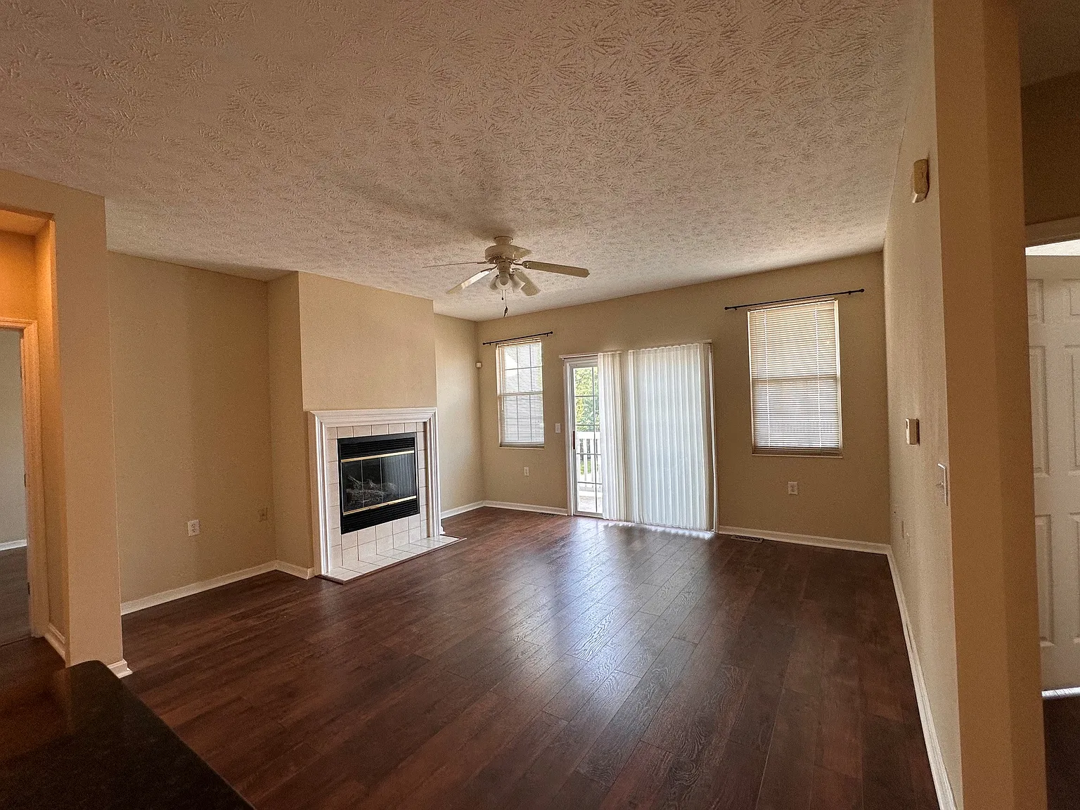 7609 Mansion Cir — Photo 2