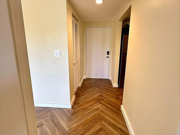 5th image of 227 Michigan Avenue #305