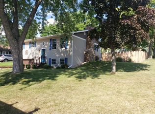 404 7th Ave N, Onalaska, WI 54650