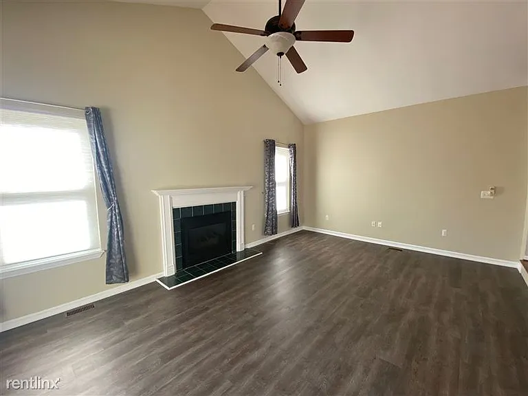 6710 Summerdale Ct E — Photo 23