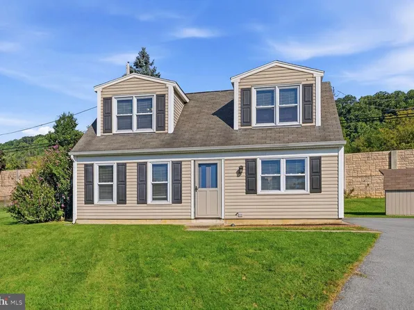 307 Paul Cir, Downingtown, PA 19335