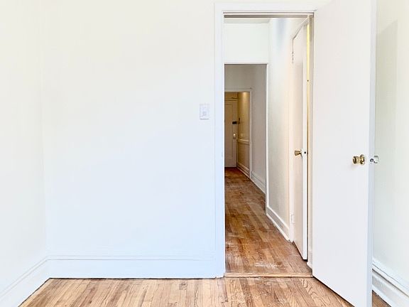 4th image of 121 E 90th St APT 5B