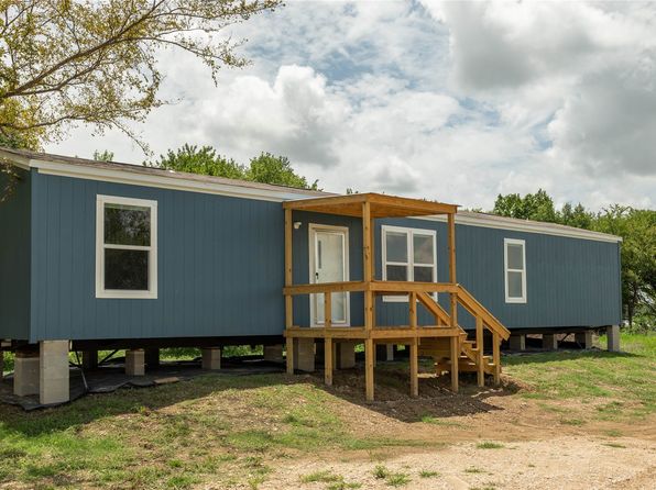 16 Cedar St #D, Mexia, TX 76667