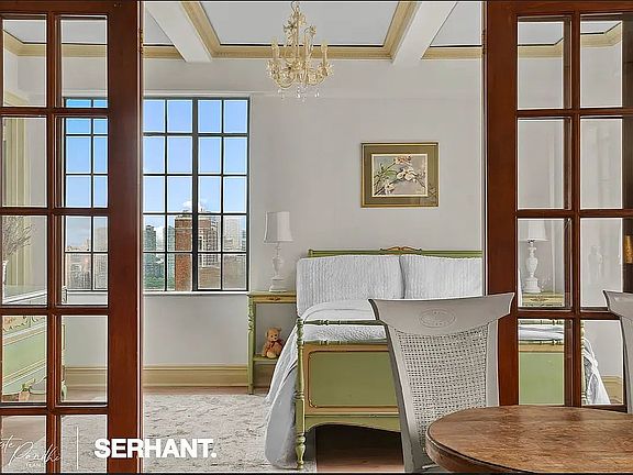 5th image of 320 E 42nd St APT 2318