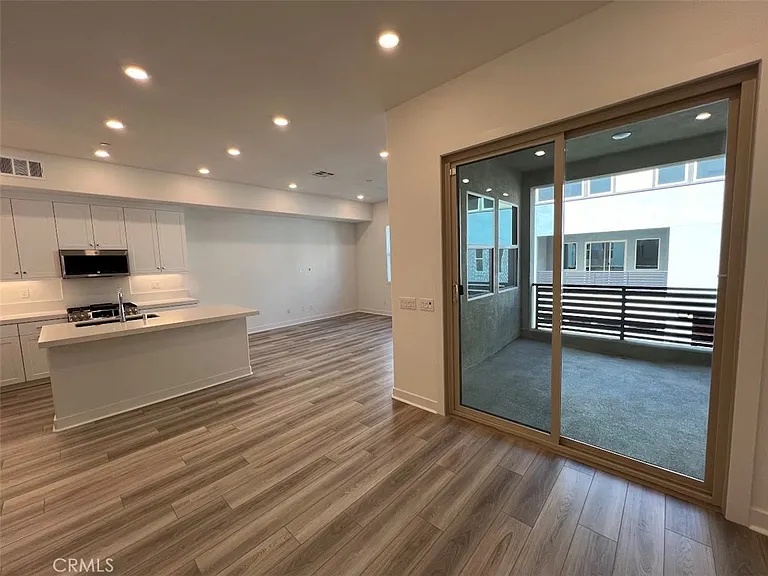 435 Mullberry Pl — Photo 17