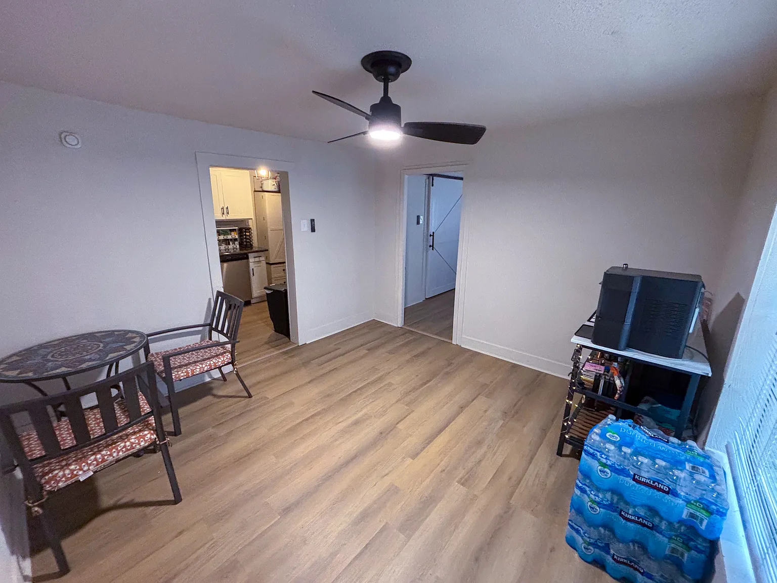 2 bed, 760 sqft, $1,500 — Photo 4