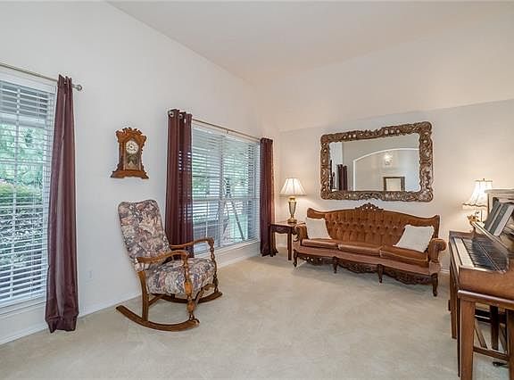 5th image of 1593 Bradford Trace Dr