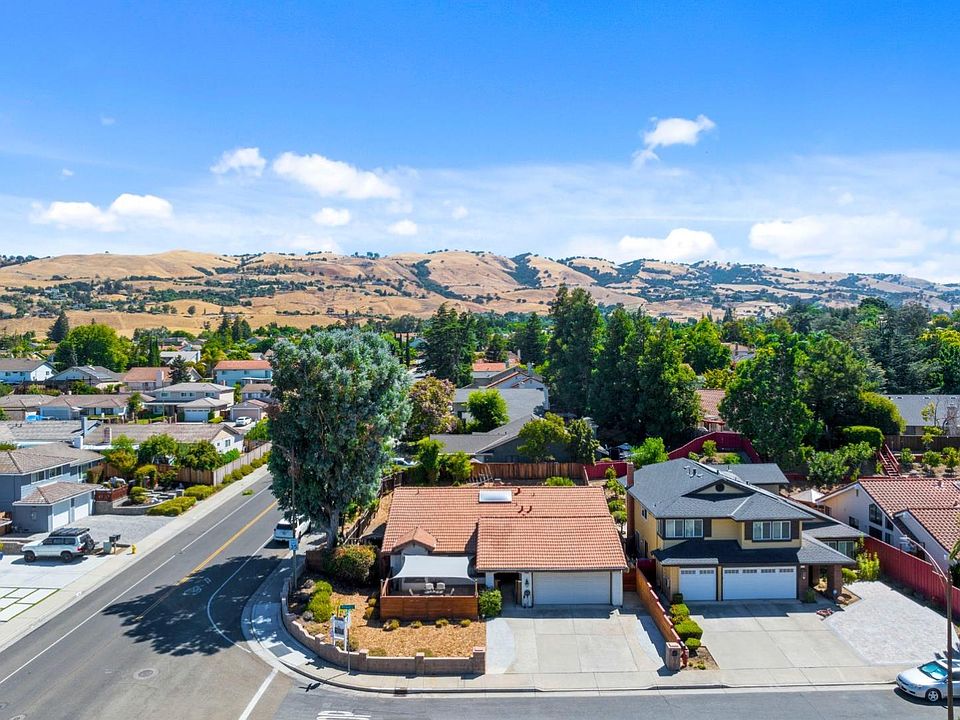 1st image of 2904 Requa Ct