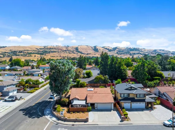 2904 Requa Ct, San Jose, CA 95148