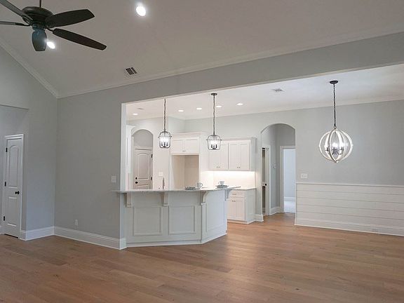 3rd image of 3659 Knights Mill Dr