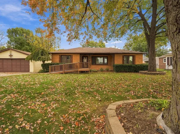 1909 48th St, Des Moines, IA 50310