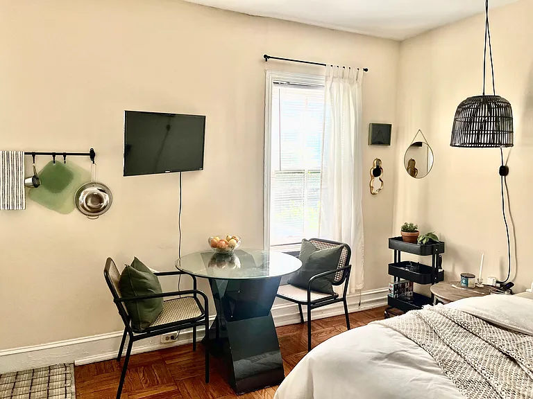 4253 Ridge Ave #3F — Photo 6