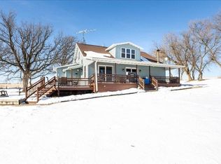 9257 N Veta Grande Rd, Scales Mound, IL 61075