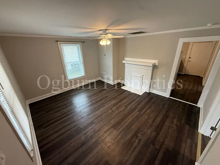 4008 Leo St — Photo 5