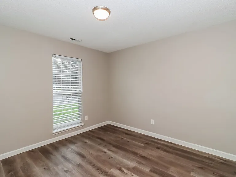 4272 Maybrook Ct SW — Photo 12
