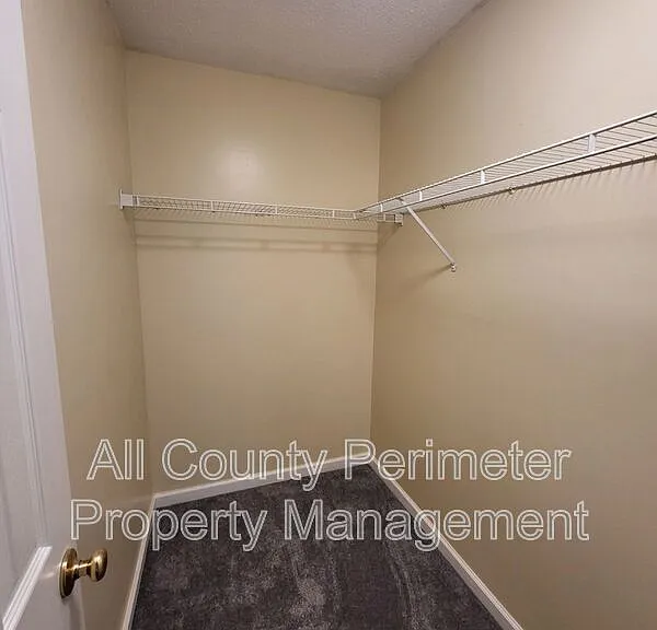 8078 Woodlake Dr — Photo 9