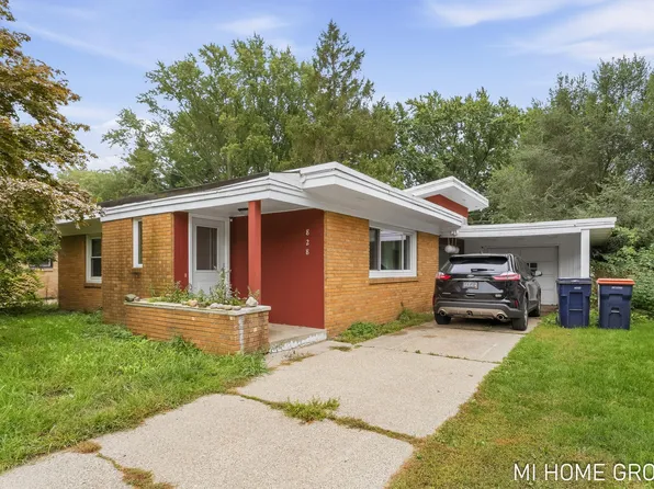 828 W 24th St, Holland, MI 49423