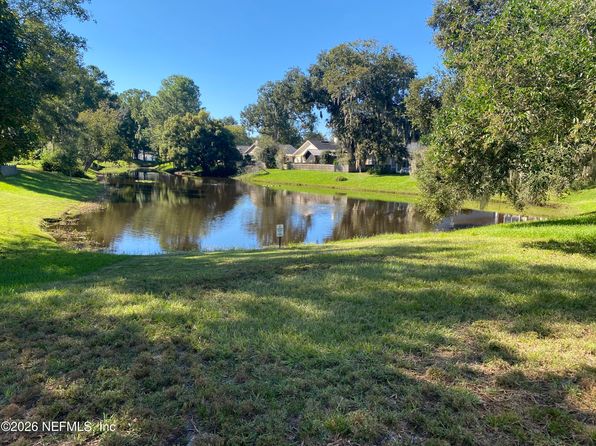 8238 Lake Woodbourne Dr E