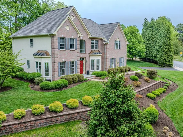 2957 Videre Dr, Wilmington, DE 19808