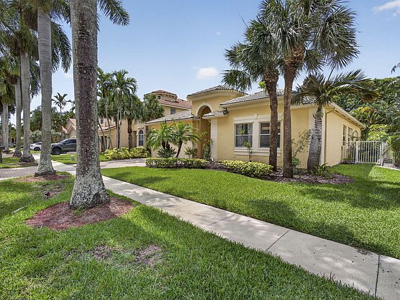 4th image of 9489 Worswick Court