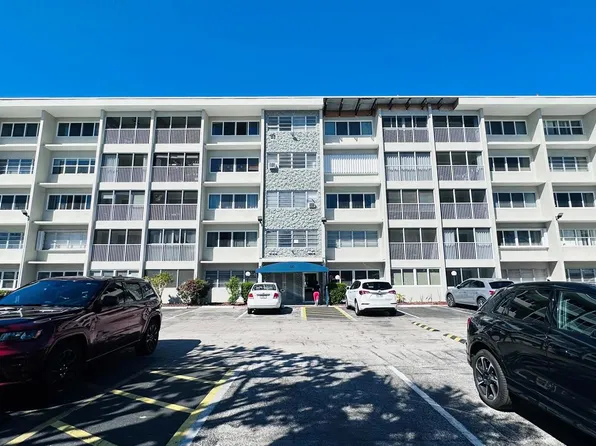 330 SE 2nd St APT 202G, Hallandale, FL 33009