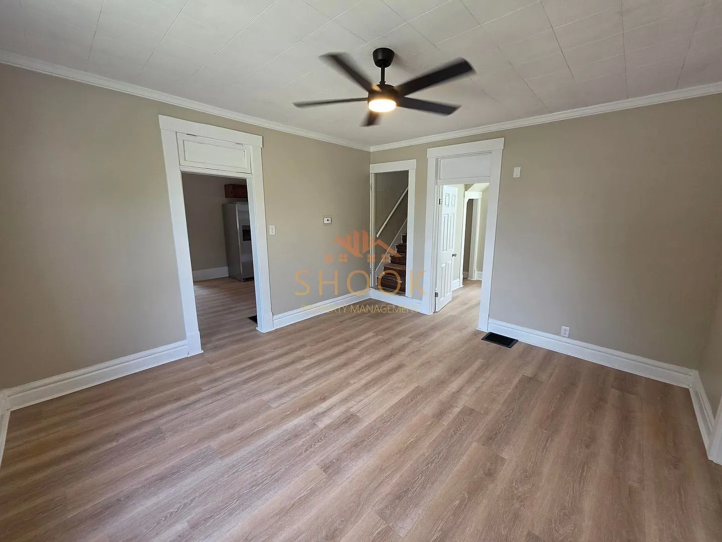 **Move-In Special** Centrally Located And Remodeled 4br Home — Photo 3