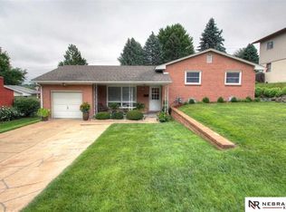 4532 Monroe St, Omaha, NE 68117