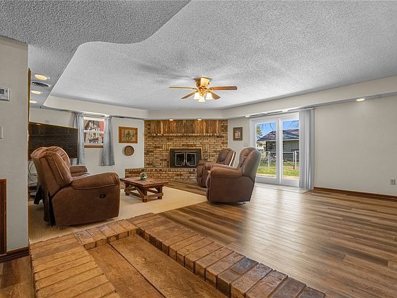 4th image of 243 Alta Vista Dr