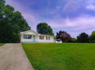 6505 Bay Circle Dr, Knoxville, TN 37918