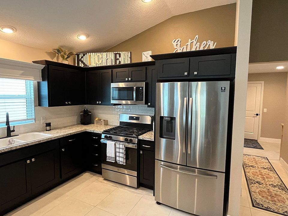 1st image of 6125 Rodriguez Ln