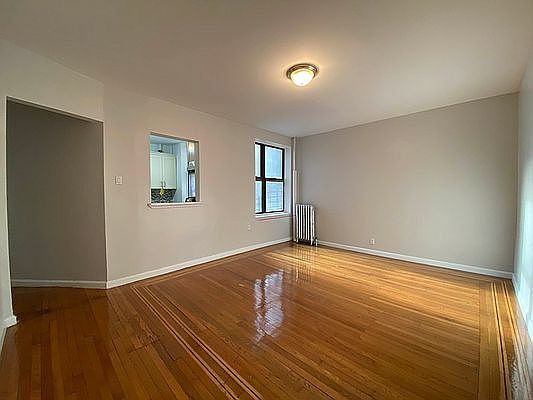 1st image of 570 W 150th St #32