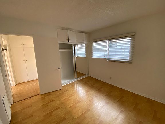 5th image of 940 Venice Blvd APT 19