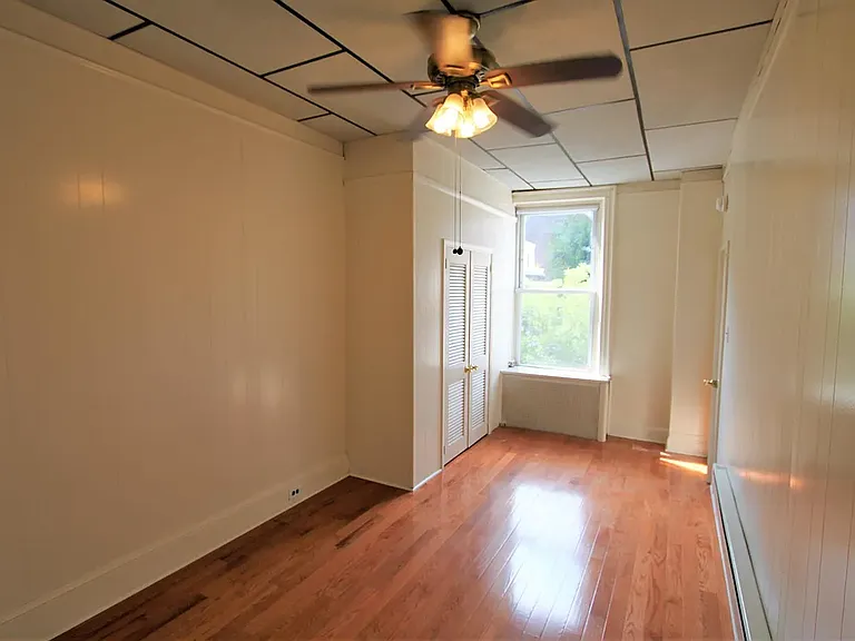 Robin Apartments — Photo 12