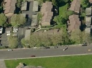 488 Santa Alicia Dr, Rohnert Park, CA 94928