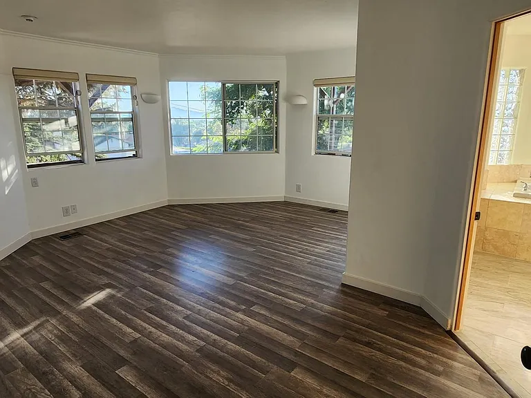 495 Telford Ln — Photo 25