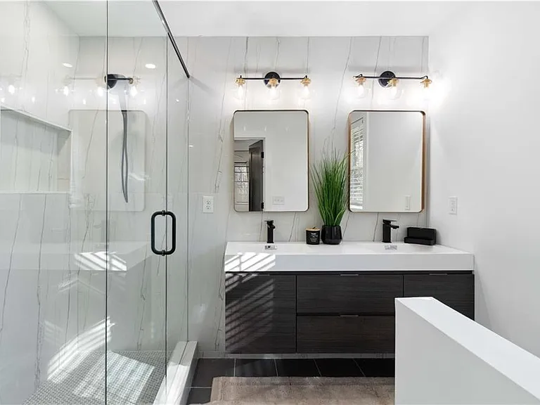 2995 Pasadena Dr — Photo 25